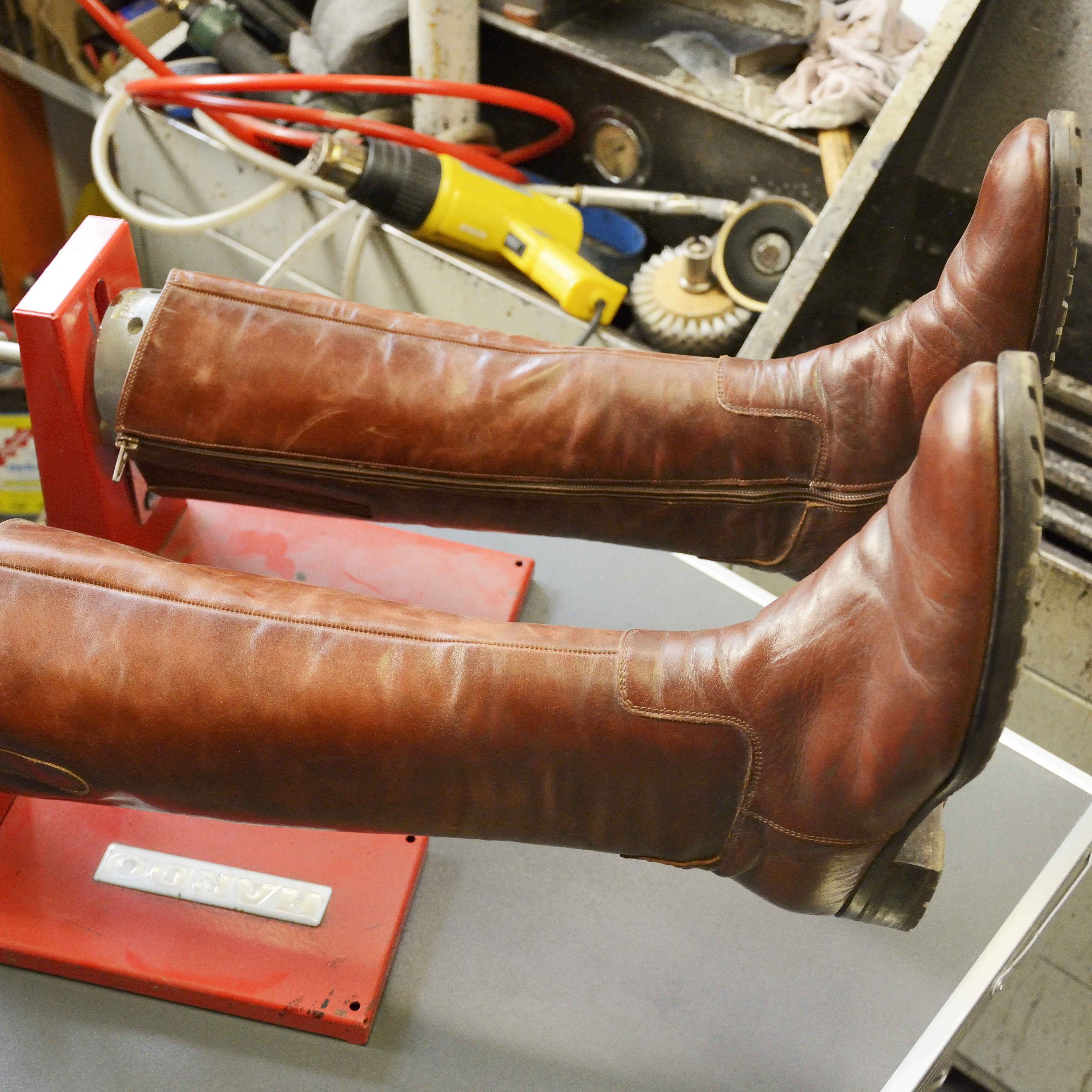 <br />
<b>Warning</b>:  Undefined variable $kl_liste_bild in <b>/home/al76tgm1mylb/webseiten/classes/class.crudpreisedetailmieten.php</b> on line <b>250</b><br />
<br />
<b>Warning</b>:  Trying to access array offset on null in <b>/home/al76tgm1mylb/webseiten/classes/class.crudpreisedetailmieten.php</b> on line <b>250</b><br />
